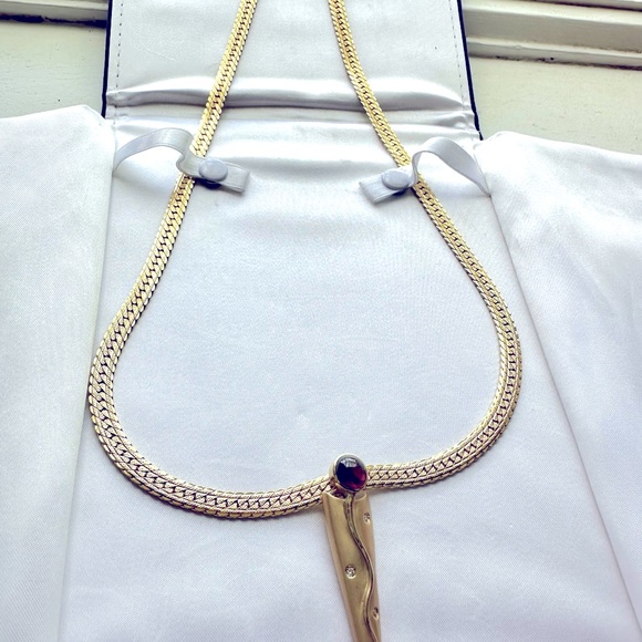 14k Gold Pendant with Ruby Gem. - Picture 3 of 3